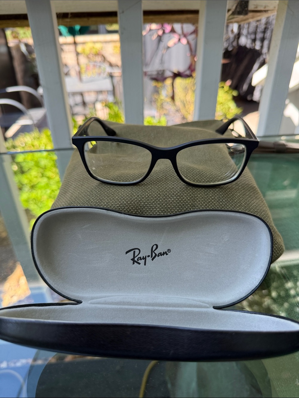 Ray-Ban women’s Black Rectangular Eyeglass Frames